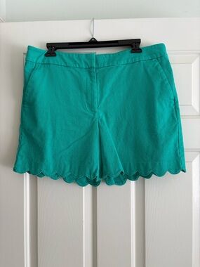 Talbots Green Scalloped Hem Shorts